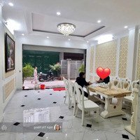 Chính Chủ Cần Bán Nhà Phố Nghĩa Tân, Hoàng Quốc Việt. Diện Tích 55M, Giá Bán 18.79 Tỷ