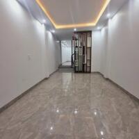 ������BÁN NHÀ DÂN XÂY HIỆN ĐẠI,PHỐ THÁI THỊNH, NHÀ 5 TẦNG 2 THOÁNG Ô TÔ LÙI CỬA