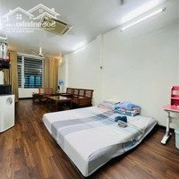 Bán Nhà Phân Lô Trần Quốc Hoàn 43M 6 Tầng Ô Tô Tránh Kinh Doanh Sầm Uất