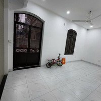 Cho Thuê Nhà Mp Thái Học Hoàn Kiếm 80M,5T Có Tm,Nhà Mới , Giá 90 Triệu