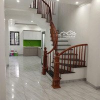 Cực Hot.bán Nhà Biên Giang,Gần Hồ Điều Hoà,Ub Phường,Ôtô Tránh 10M, Diện Tích: 32M X 4 Tầng.tt Hà Đông 10P