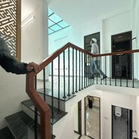 Bán Nhà Lô Góc Phượng Đồng 35M2/4 Tầng /Ô Tô Ngủ Trong Nhà / Sau Trường Tdtt/Giá Cần Bán Gấp 3,1 Tỷ