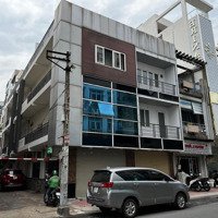 Bán Tòa Nhà Góc 2 Mặt Tiền Nguyễn Văn Cừ -Nguyễn Trãi Q1 -Dt: 5X22M 4 Lầu Hđt 80 Triệu/Tháng Giá Bán 32 Tỷ