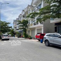 Cần Bán Gấp Căn Nhà - Kdc Phú Hồng Thịnh 8. Nhà Đẹp, 1 Trệt 2 Lầu. Giá Chỉ 3Ty6. Sổ Hồng Riêng