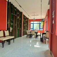 Cho Thuê Nhà Trung Tâm Phố Ẩm Thực 3,5 Tầng
