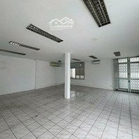Cho Thuê Toà Nhà Ngang 8,5M Tại Phan Văn Hân-Qbt. Trệt-3 Lầu. Giá 90 Triệu