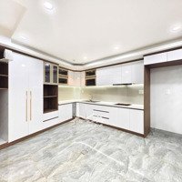 Gần Sân Bay-Nhà Đẹp Ở Ngay-Tặng Nội Thất-74M2-4Tầng-Ngang Hơn 5M-Nở Hậu-Nguyễn Kiệm P3 Gv-Chỉ 6Tỷ6