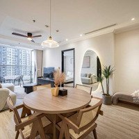 Hàng Hot! Cần Bán Chcc Babylon, Âu Cơ, 53M2, Giá Bán 2 Tỷ 3, Sổ Hồng, Liên Hệ: 0934 144 525 Hương