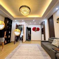 Bán Gấp Nhà Riêng Nguyễn Đình Hoàn,Diện Tích43M2, 6T, Ngõ Thông, Lô Góc, Ô Tô, Sát Phố Giá Bán 8 Tỷ