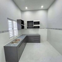 Cho thuê nhà trệt, nằm trục chính cách mạng tháng tám, giá dưới 10 triệu