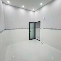 Cho thuê nhà trệt, nằm trục chính cách mạng tháng tám, giá dưới 10 triệu