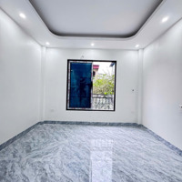Nhỉnh 6 Tỷ Có Ngay Nhà 35M2, 6 Tầng Thang Máy, Mới Tinh, Kdoanh Nhỏ. Đầu Cổ Nhuế, Cách Oto 10M