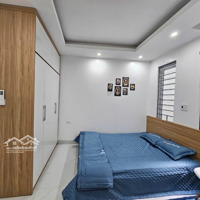 Bán Nhà Phố Chùa Láng- Khu Vip- 6 Tầng- 9 Ngủ Khép Kín- Doanh Thu 40 Tr/ Tháng