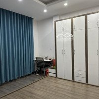 Cho Thuê Nhà Riêng Vạn Phúc, 45 M2 X 3 Tầng, Sẵn Nội Thất, Ưu Tiên Gia Đình Ở