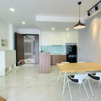 Cho Thuê Căn Hộ Tầng Cao Chung Cư Midtown The Grande, 02 Phòng Ngủ Giá 23 Triệu/Tháng, Nhà Mới 100%.