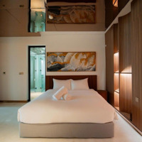 Chuyển Nhượng Căn Biệt Thự 318M2, Gần Biển, Có Hồ Bơi Riêng, Full Nội Thất, An Ninh 24/7