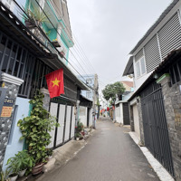Nhà Trệt Lầu Gần Làng Đhqg Tp.hcm. Diện Tích: 70M2. Bao Gồm: 3 Pn- 2 Vệ Sinh Đường 4M Thông. Giá: 3.7 Tỷ Tl