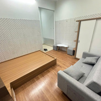 Siêu Phẩm - Tách Bếp - Cửa Sổ - Đầy Đủ Nội Thất - Giờ Giấc Tự Do Gần Cầu Chánh Hưng