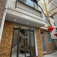 Siêu Phẩm Thị Trấn Thanh Trì Nhà Đẹp Ở Ngay Vài Bước Ra Phố Sầm Uất Diện Tích 40M2, 3 Tầng