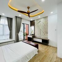 Bán nhà HXH đường Sư Vạn Hạnh, Quận 10. Diện tích 4.2x 17.2m, hầm trệt 2 lầu ST, giá 5 tỷ TL