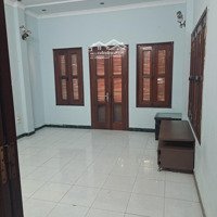Cho Thuê Nhà Ngõ 118 Phố Nguyễn Khánh Toàn,Diện Tích65M2 X 5 Tầng Đường 8M Để Ô Tô, Tránh Nhau