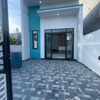 Chính Chủ Bán Nhà Đẹp Hướng Đông, 2 Phòng Ngủ Nhà Mới Xây. Hỗ Trợ Bank