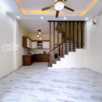 Bán Nhà Phố Dịch Vọng Hậu 60Mx7T Giá Đẹp Về Zinh