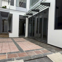 + Biệt Thự Giá Tốt Nhất Liền Kề Phú Mỹ Hưng , Ngay Cầu Phú Mỹ - Thích Hợp Ở Đầu Tư