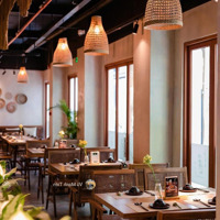 Ơ Kìa, Mặt Phố Nguyễn Văn Cừ 200 M2 Xây 100 M2 X 4 Tầng, Mặt Tiền 7M, Giá Bán 55 Triệu/Tháng 0986226607