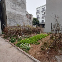 Đất Hiếm, Tai Chính Nhỏ, Đt An Toàn. Diện Tích: 30M2, 3 Ô Tô Tránh Cách 10M. Yên Nghĩa. 2.2 Tỷ
