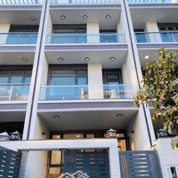 Cho Thuê Hầm+3 Tầng Nhà Hoàn Thiện Giá 30 Triệu/Tháng, Có Thang Máydiện Tích7X20 Kđt Vạn Phúc