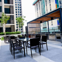 Cho Thuê Căn Hộ Chung Cư Hà Đô Centrosa :Diện Tích90M2. 2 Phòng Ngủgiá 23 Tr/.Th Liên Hệ: 0909.563.78I4 Hưng