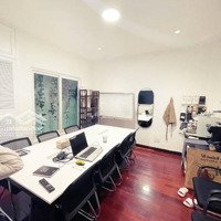 Cho Thuê Nhà Dạng Biệt Thựhẽm Xe Hơisố 2 Cao Thắng P5 Q3