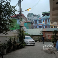 Nhà Văn Quán, Gần Hồ, Đường Thông, Xe Đỗ Cửa