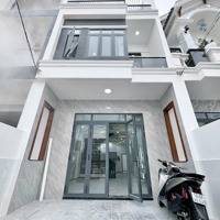 Chủ Gởi Bán Nhà (Hoàn Công) 1 Triệuệt 2Lầu. Diện Tích: 100M (5M X 20M) Tại Kdc Hoàng Minh Chánh Giá Chỉ 4,5 Tỷ