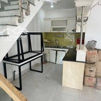 Nhà Ngang 6,6 Mặt Tiền Kênh Tân Hoá Có Vỉa Hè Rộng Thích Hợp Kinh Doanh Cafe Ăn Uống Giá Rẻ