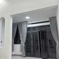 BÁN NHÀ 1 TRỆT 1 LỮNG MỚI XÂY KHU DÂN CƯ PHƯỜNG 9 VĨNH LONG