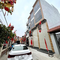Bán Gấp Trong Tuần Căn Nhà 4,5Tầng Oto Vào Nhà, Kinh Doanh Tại Phố Phú Lương - Hà Đông.