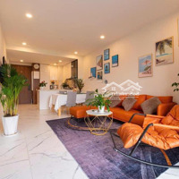 Bán Căn Hộ Galleria - Metropole 2 Phòng Ngủ 76M2 Chỉ 15 Tỷ- View Công Viên , Sông