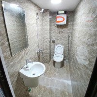 Cho Thuê Cửa Hàng Phố Triều Khúc - Mặt Tiền Đẹp Rộng Rãi - Ô Tô Đỗ Cửa.