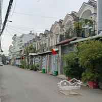 Mình Bán Lô Đất Mặt Tiền Ngay Ngả 4 Giá Rẻ 4.9Tỷ - Chợ Thạnh Xuân Q12- Đường Tx22. Alo: 0783871650