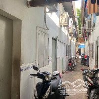 Bán Dãy Trọmặt Tiềnlý Thường Kiệt, Dĩ An. Gồm 1 Ki Ốt+6 Phòng.diện Tích120M2.Đang Cho Thuê 9 Triệu/Tháng. Shr