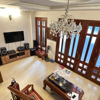 Bán Nhà Bồ Đề. 50M2 * 5 Tầng * 9,5 Tỷ. Lô Góc, Full Nội Thất.