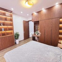 Bán Nhà Bồ Đề. 50M2 * 5 Tầng * 9,5 Tỷ. Lô Góc, Full Nội Thất.