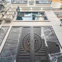 Cho Thuê Nhà Trung Yên, Vũ Phạm Hàm, Trung Kính, Nguyễn Khang, Trung Hòa. Diện Tích: 80M2 X 7T. Thang Máy.