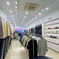 Chủ Nhà Gửi Bán Nhà Mặt Phố Chùa Bộc: 50M2,5 Tầng Lô Góc ,Mt:15M .Giá:30Tỷ. Liên Hệ:0888999766