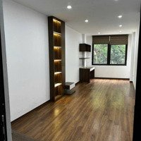 Mặt Phố Trung Tâm Đống Đa - Vị Trí Đẹp Nhất Phố - Tầm Tiền Không Có Căn Thứ 2 - Thang Máy - Kinh Do