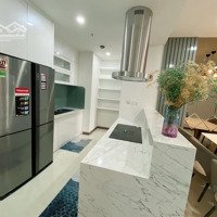 Chủ Bán Gấp Căn Hộ Chung Cư Gold View Quận 4. Diện Tích: . 117M2. 3 Phòng Ngủ 2 Vệ Sinhgiá Bán. 6,5 Tỷ, Lh - 0932 874 796