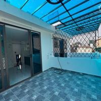 Bán nhà Phố Giảng Võ, Năm Tầng Thang Máy, Ba Gác Đỗ Cửa, 41mx5T, Giá: 10.1 Tỷ, Lh: 0396935190.