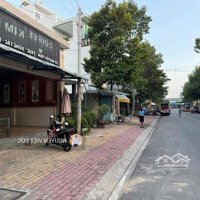 Bán Gấp Nhà Mặt Tiền Kinh Doanh Ngang 8M Đường Nguyễn Trung Trực Ngay Chợ Dĩ An Trung Tâm Tp